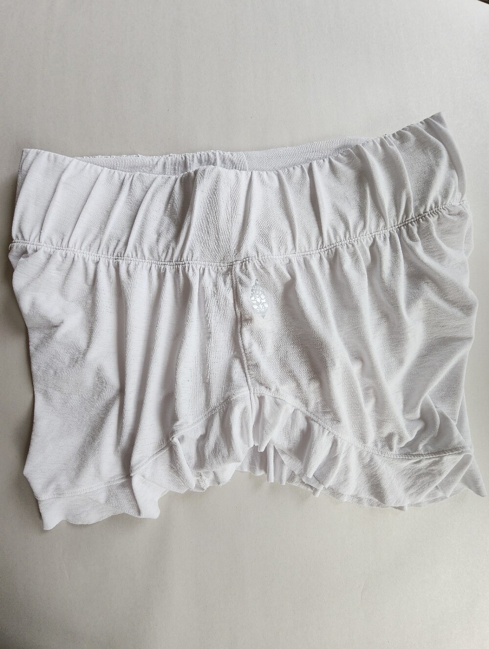 Free People Movement Featherweight Layering Shorts Ruffle Size Small